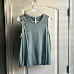 Athleta in motion seamless tank blue/grey size medium